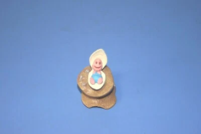 Disney Joven Ostra Furuta Kaiyodo Alicia Aventuras en el País de las Maravillas Figureland Foto 1 de 4