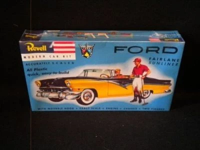 Kit modelo Ford Fairlane Sunliner Revell #1242 nuevo en caja  Foto 1 de 4