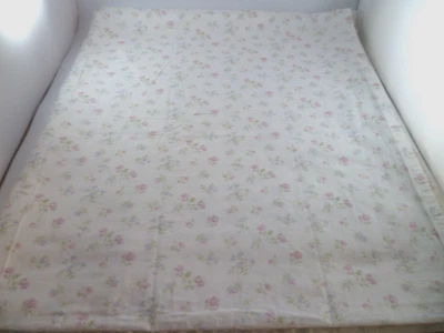 Lençol plano queen simplesmente chique gasto floral branco rosa azul algodão 90x102 - Imagem 1 de 4