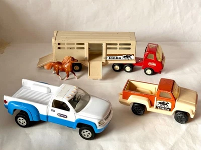 Lote de vehículos agrícolas de juguete: remolque para caballos Tonka años 70, semi rojo, camión Breyer + Foto 1 de 4