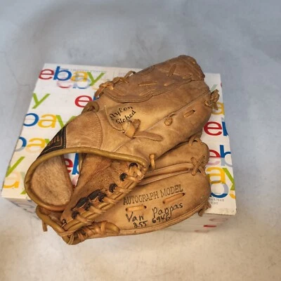 Vintage Wilson Richie Zisk Youth Baseball Glove A2174 Autograph Model RHT - Image 1 of 4