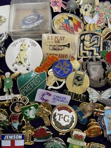 JOB LOT VINTAGE & MODERN PIN BADGES - Imagen 1 de 5