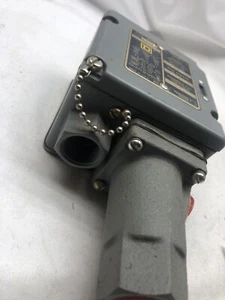 NEU 9012 AJW3 INDUSTRIELLER DRUCKSCHALTER DIFFERENTIAL EINSTELLEN 0-300 PSI - Bild 1 von 7