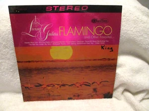 Collectible~Living Guitars~Flamingo & Other Favorites~RCA Camden~CAS 2123 - Imagen 1 de 15