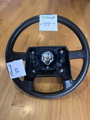 Volante Volvo 240 1990-1993 - Grupo suelto a lo largo de la parte superior e izquierda - Ver fotos Foto 1 de 4