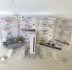 SPEDIZIONE IN GIORNATA🚚💨 Console Nintendo Wii Console 2 controller PACCHETTO GIOCHI - Foto 1 di 10