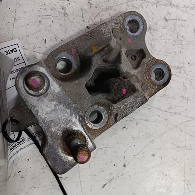 Ford Fiesta Engine Motor Mount Bracket Left Driver  1.6 2015 2016 2017 2018 - Image 1 of 4