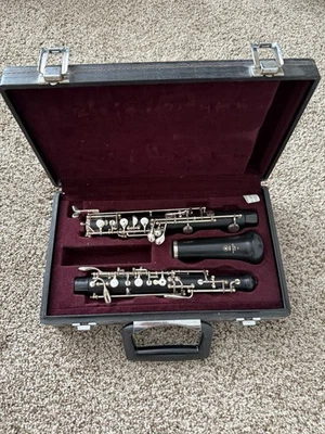 Yamaha Oboe YOB-241 con soporte Foto 1 de 4
