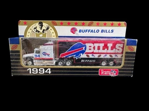 Vintage Buffalo Bills Truck Trailer NFL Football 1994 Team Sammlerstück Matchbox - Bild 1 von 6
