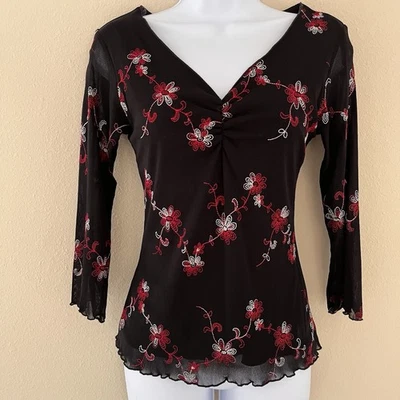 Top de malla vintage Y2K envolvente talla mediana floral oscuro capricho Foto 1 de 4