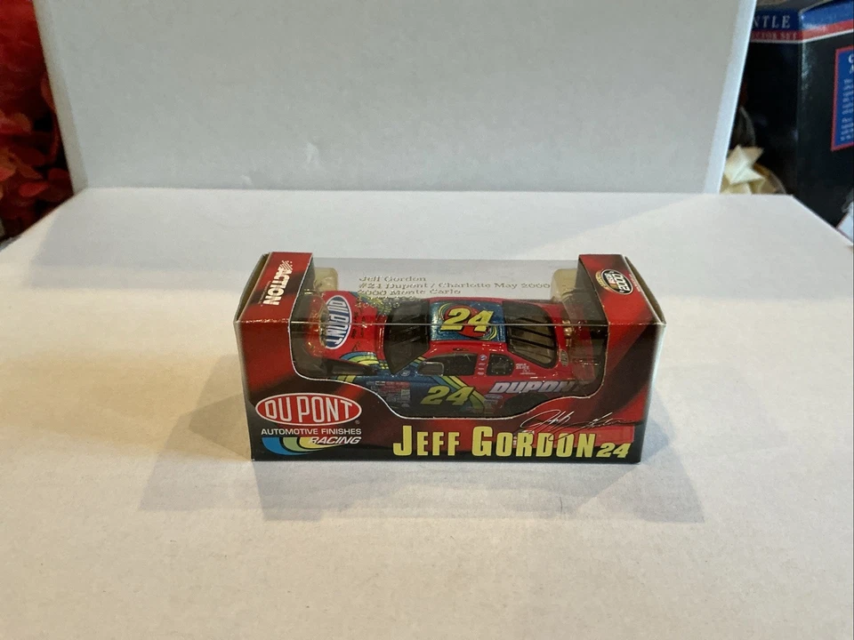Jeff Gordon Dupont Charlotte 2000 pintura 1:64 coche ARC HO capó abierto Foto 1 de 3