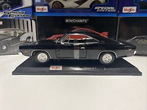1969  Dodge Charger R/T - Black. 1/18 Scale Maisto Diecast Model - New In Box