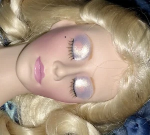 Franklin Mint Sleeping Beauty Porcelain Doll von 1988 - Bild 1 von 12