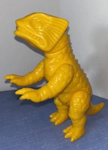 Marusan Peter Sofubi Ultra Q Soft Vinyl Figur M1 Yellow Blank Wonder Fest 2007 - Bild 1 von 6