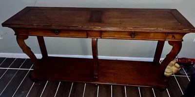 Muebles Tommy Bahama Home Island Foto 1 de 3