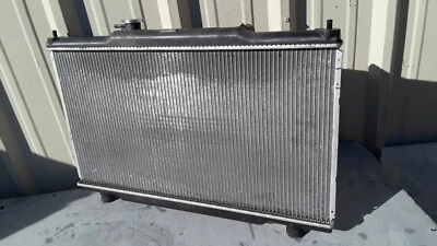 Radiador Honda Element EX MT 2003 AWD fabricante de equipos originales Foto 1 de 4