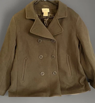 LL Bean Pea Coat 100% Lambswool Hunter Green Thinsulate Women's Sz 18 Petite - Image 1 of 4