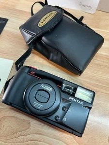 Pentax Zoom Macro 70-S Point and Shoot 35mm Film Camera With Case - Picture 1 of 8
