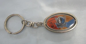 2015 Dallas Mavericks Silver Tone Metal 2-Sided Oval Keychain NBA Basketball - Picture 1 of 8