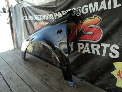 Guardabarros izquierdo Audi A4 2005 2006 2007 2008 OEM USADO Foto 1 de 4