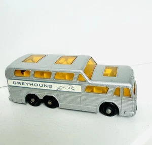 Vintage Matchbox Lesney 1968 Coach No 66 Greyhound Bus Silver with Amber Glass - Picture 1 of 8