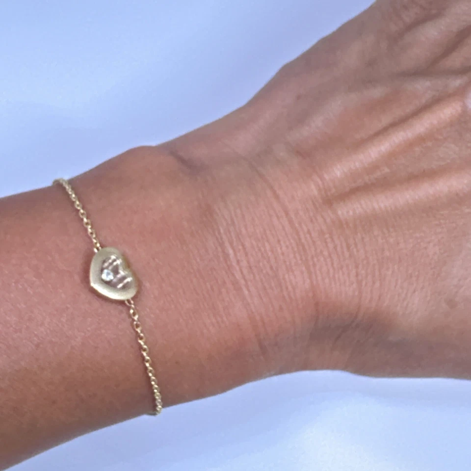 Chopard Happy Diamond icon 18k yellow gold diamond bracelet heart floating chain - Image 1 of 4