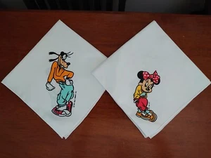 Two DISNEY Napkins MICKEY & MINNIE Mouse DONALD Duck GOOFY White Synthetic - Picture 1 of 7