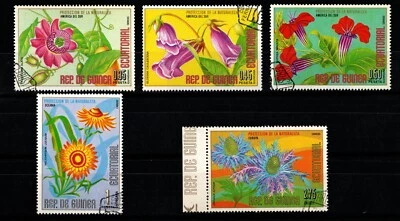 REP DE GUINEA ECUATORIAL FLOWERS CTO FIVE STAMPS MNH - Image 1 of 4