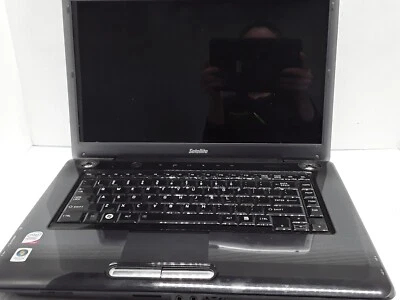 Toshiba Satellite A355-S6879 - Imagem 1 de 4