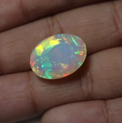 6.5 Ct 15.7x11.5 MM Real AAA Grade Green Yellow Red Fire Ethiopian Opal Oval Cut - Image 1 of 4