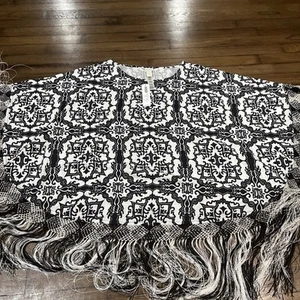 Chico's  Size L/XL Black White Poncho Fringe NWT - Picture 1 of 7