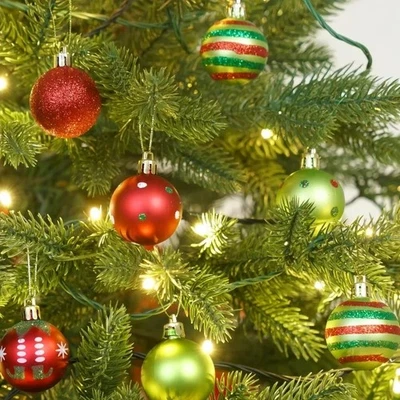 50 Piezas GRINCH Adornos de Navidad Árbol Decoraciones Bola Adornos Brillantes Foto 1 de 4