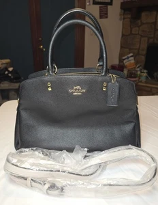 Borsa a tracolla Coach Lillie Carryall in pelle nera incrociata con oro - Foto 1 di 7