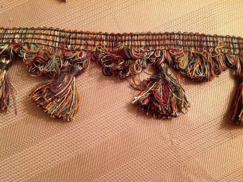 Borla de tapicería festoneada de tweed verde 1,5" de ancho Se vende por el pie Foto 1 de 1