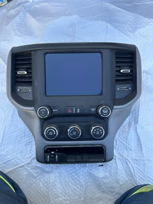 2019-2024 Ram 1500  8.4" Touch Screen Radio Display Big Horn 19 20 21 22 23 24 - Image 1 of 4