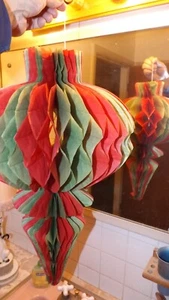 Vtg 60s Large 22" Christmas Tissue Paper Honeycomb Accordion Ornament Decoration - Picture 1 of 6