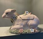 Pièce maîtresse vintage agneau Tureen céramique italienne blanche appliquée fleurs Pâques