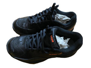 victor badminton shoes A102