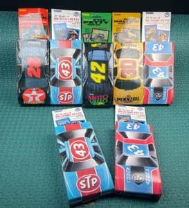 TRAKS Racing Cards in Car-Shaped 25 Card Team Boxes (1991-92) Richard Petty 20yr - Picture 1 of 23