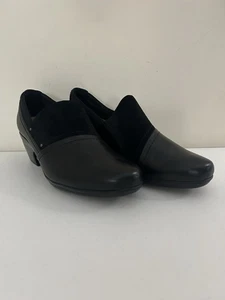 Clarks Women's Emily Step Comfort Padded Black Leather Loafer Size 8.5 - Picture 1 of 8