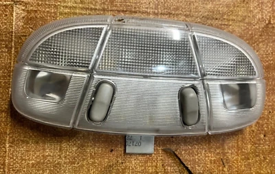 LÁMPARA LUZ DOMO FORD YF1A-13776-AD OE SE ADAPTA A TAURUS SABLE F150 EXPLORER EDGE B1 Foto 1 de 4