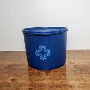 Vintage Tupperware Servier 27 Tassen Kanister mit dichtem Deckel Heidelbeere 1626 - Bild 1 von 6