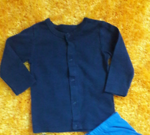  H&M T-Shirt Gr 68 ca 4-6 Mon basic Organic blau t-shirt langarm Druckknöpfe