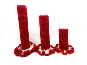 Set of 3 Hand Crochet Christmas Candles, Graduated Sizes Red & White - Picture 1 of 7