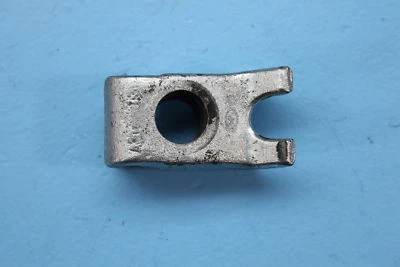 49720-90 HARLEY-DAVIDSON DYNA JIFFY SOPORTE LATERAL PIERNA BLOQUE PIVOTANTE  Foto 1 de 2