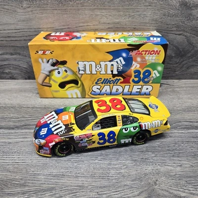 Elliott Sadler #38 M&M’s 2003 1:24 Diecast Car Mac Tools Die-Cast Racing Foto 1 de 4