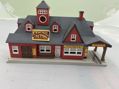 Micro Machines Galoob Toys Railroad Station - Image 1 of 4