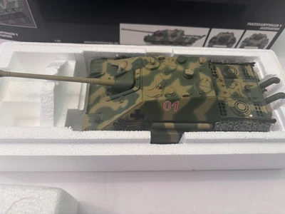 MiniChamps 1:35 Alemán Panzerkampfwagen V Jagdpanther - Francia 1944 - Nuevo en caja Foto 1 de 4