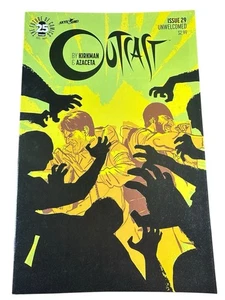 Outcast #29 (2017) Image Skybound Kirkman Azaceta Horror Thriller Mature - Picture 1 of 7