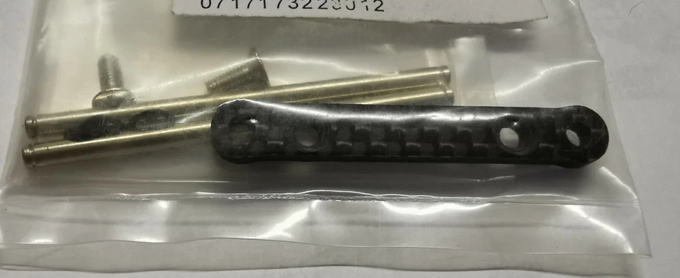 Ricambio automodello Thunder Tiger TS4N, S264 supp. braccetti ant. in carbonio - Immagine 1 di 1